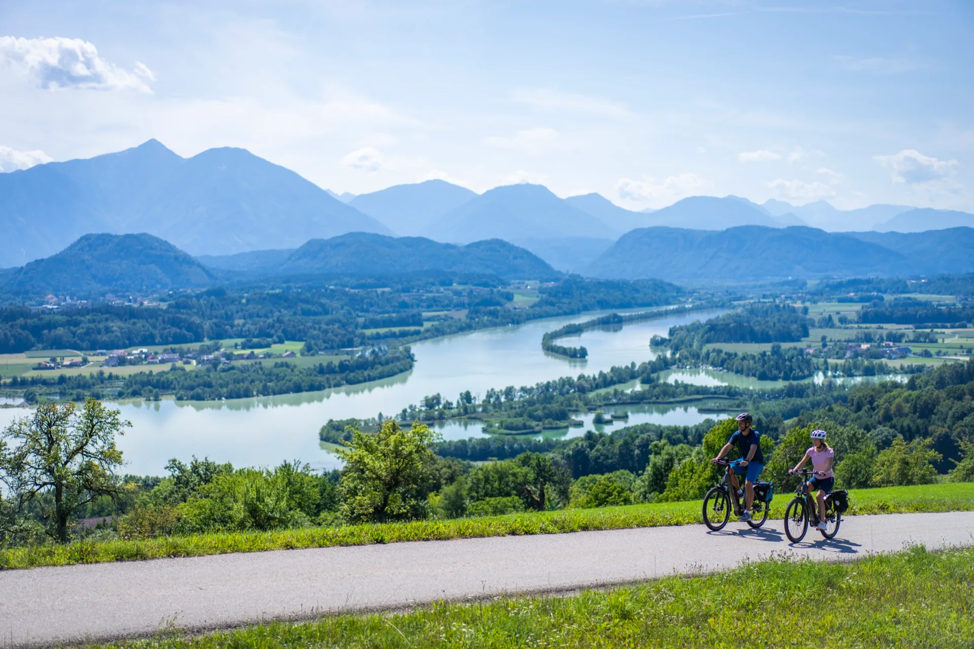 Radfahren auf der Seenschleife am Klopeiner See