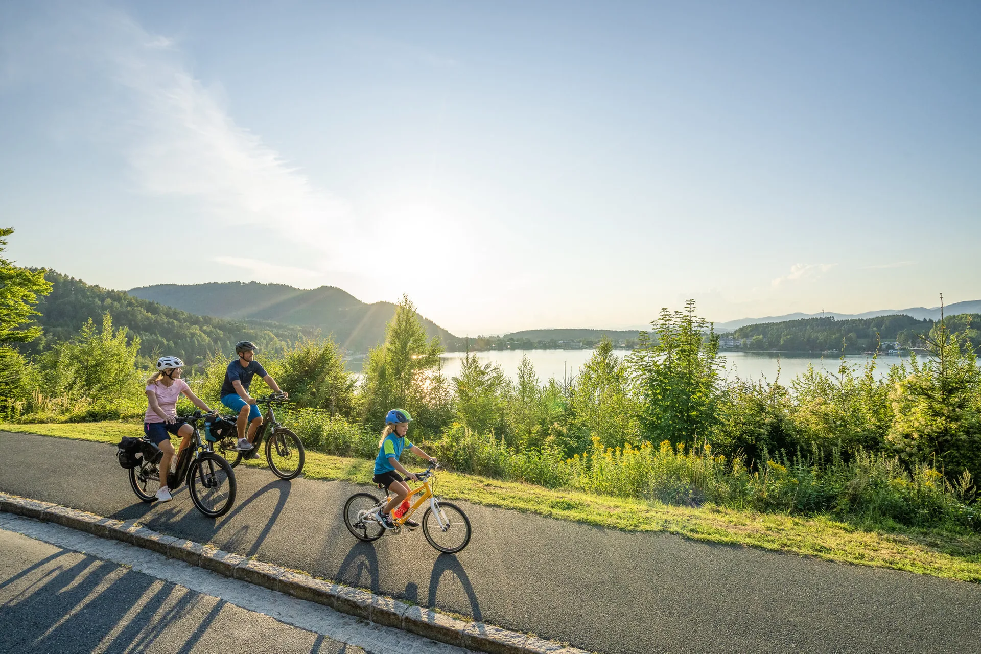 Radfahren an der Seenschleife am Klopeiner See
